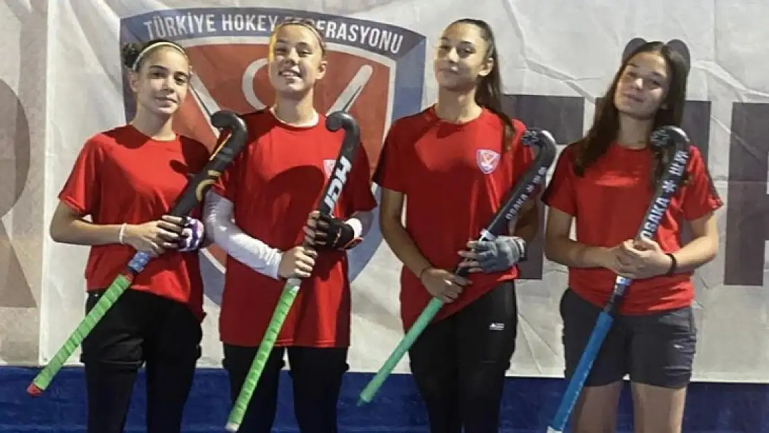 4 sporcu Hokey Milli Takımı'na seçildi