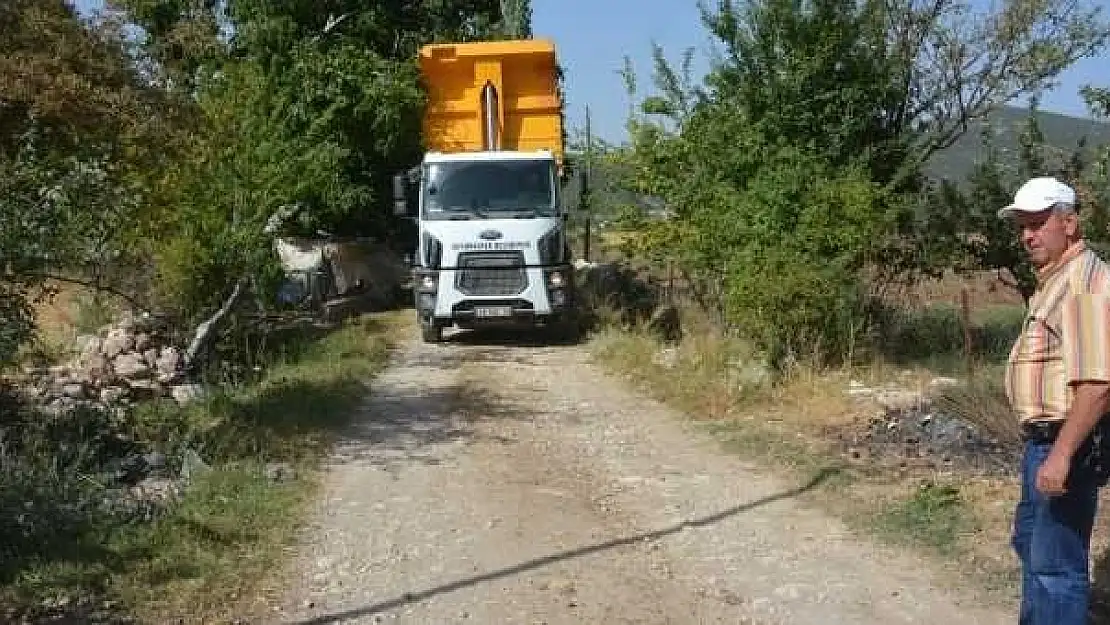 ​40 YILDIR BEKLENEN YOL YAPILIYOR