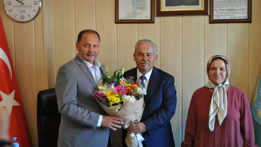 Aday Adayı Çaylı, Başkan Karayiğit'i Ziyaret Etti