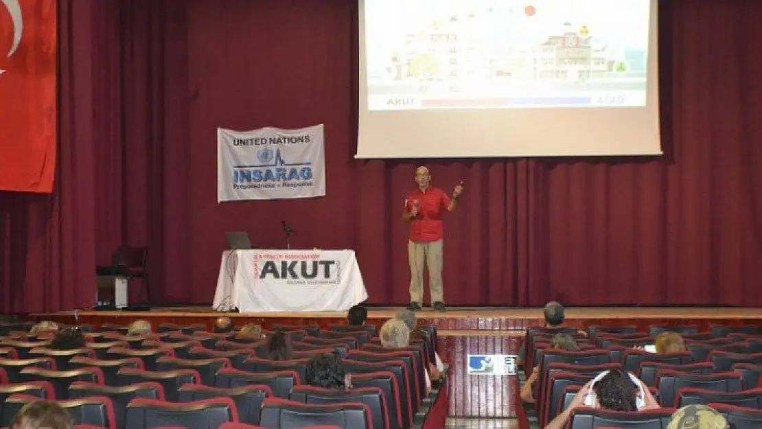 Afet bilinçlendirme semineri düzenlendi