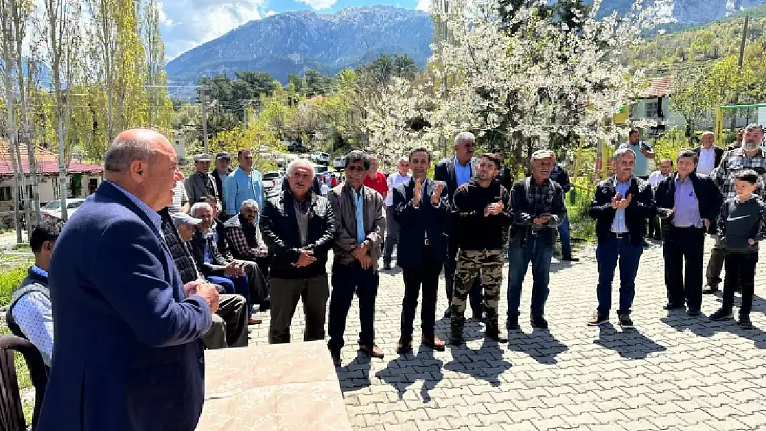 AK Parti milletvekili adayı Otgöz, Seydikemer'de vatandaşların bayramını kutladı