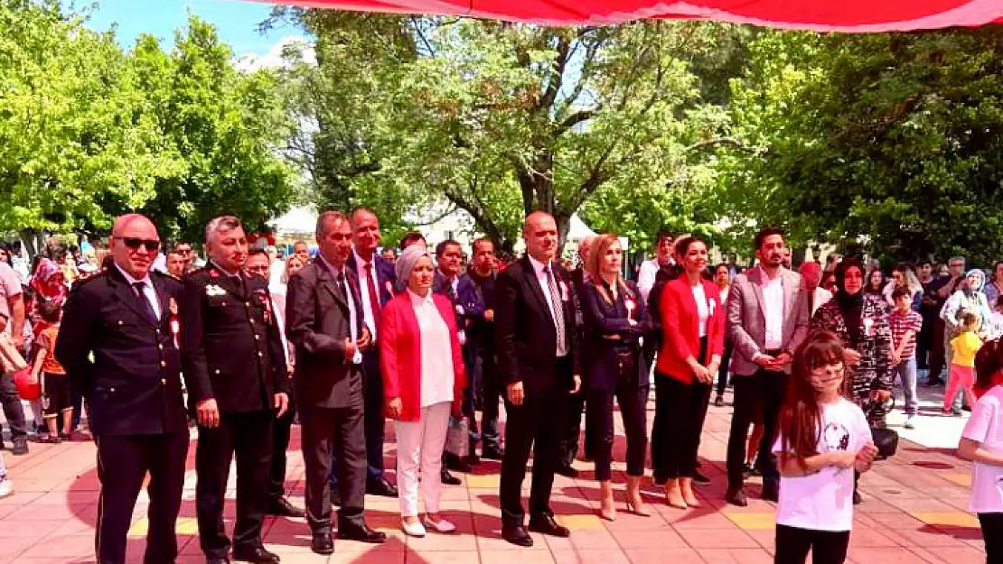 Ak Parti Milletvekili Adayı Tan, ''Sizler bizim geleceğimizsiniz''