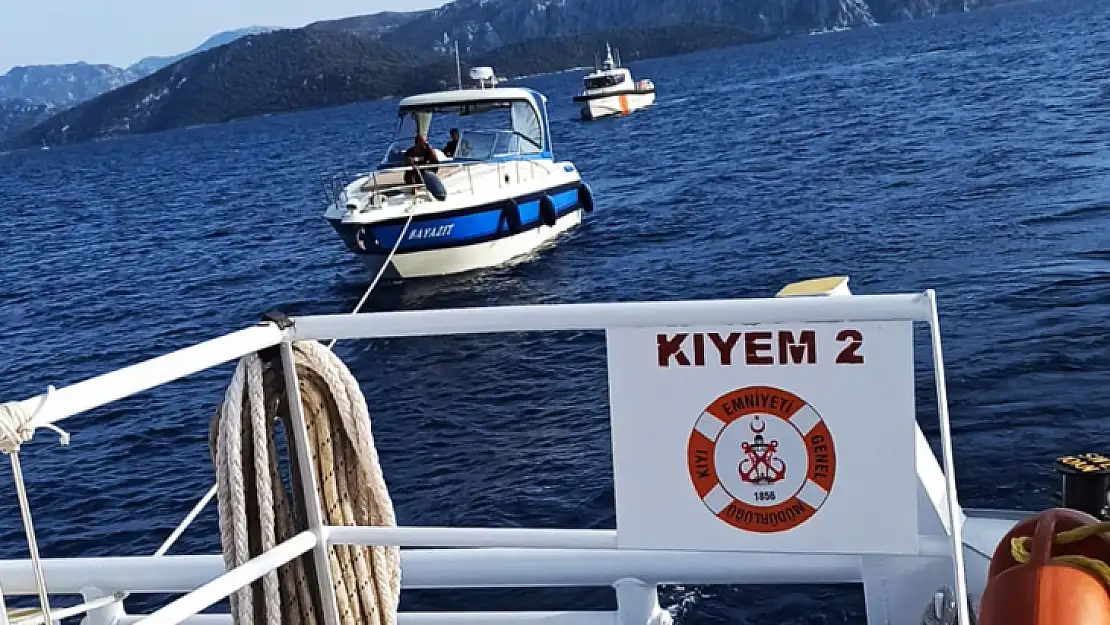 Arızalanan tekneyi KIYEM ekipleri kurtardı