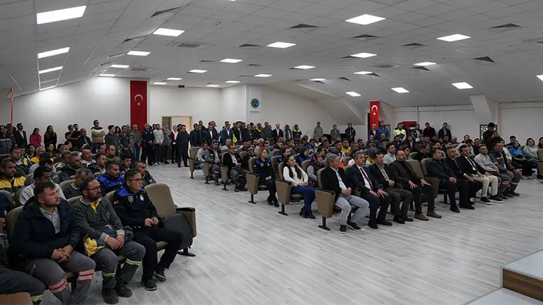 Başkan Akdenizli'den Belediye Çalışanlarına Yüzde 70 Zam