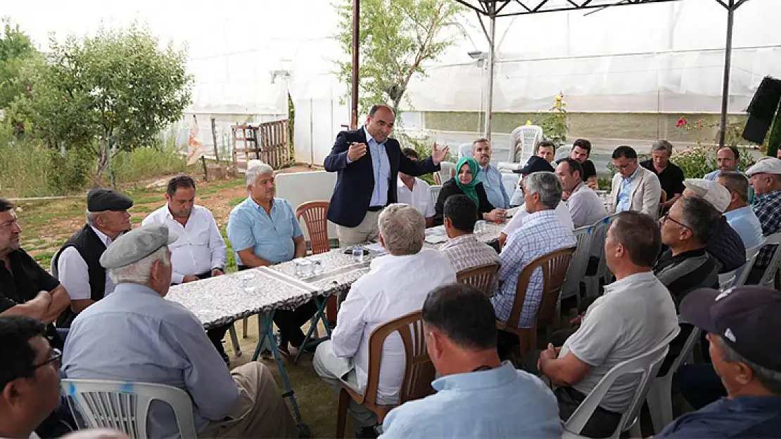 Başkan Akdenizli, Mahalleleri Adım Adım Geziyor