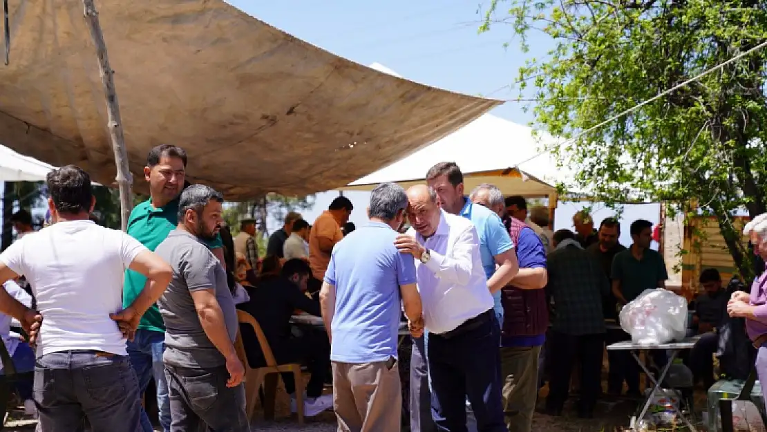 BAŞKAN OTGÖZ, ASKER YEMEĞİNE KATILDI