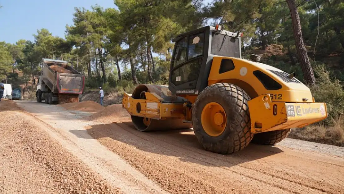 BAŞKAN OTGÖZ, YOL ÇALIŞMALARINI İNCELEDİ