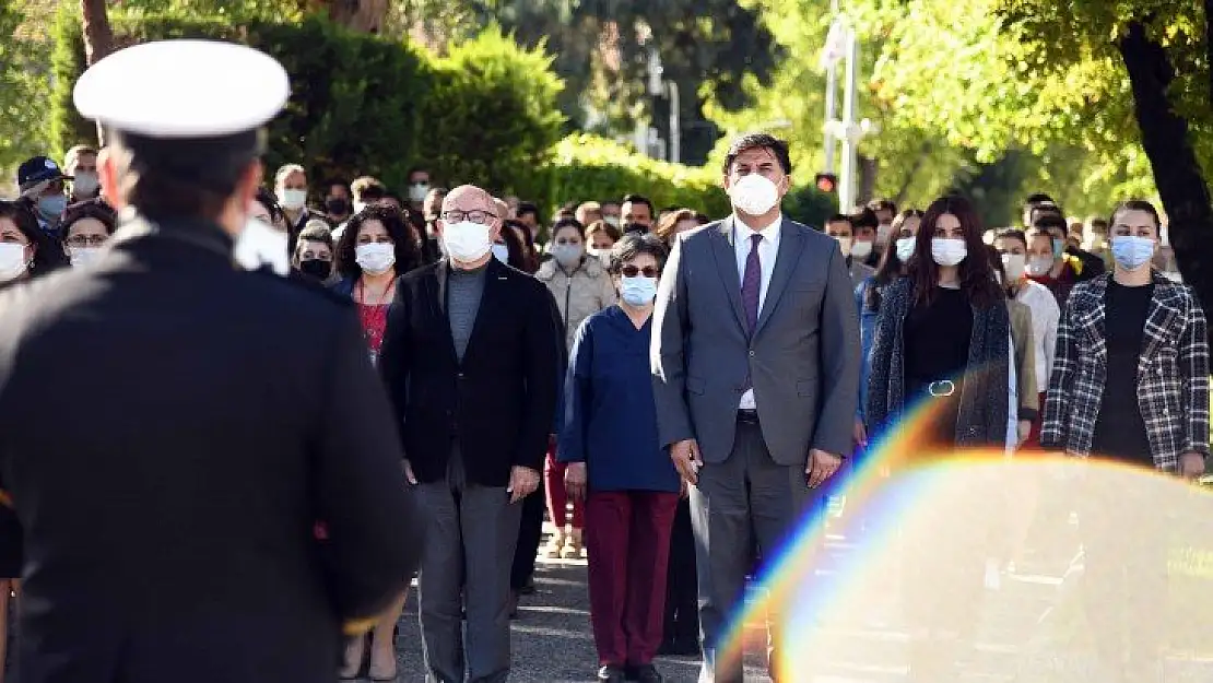 Belediye Personeli 'İstiklal Marşı' okudu