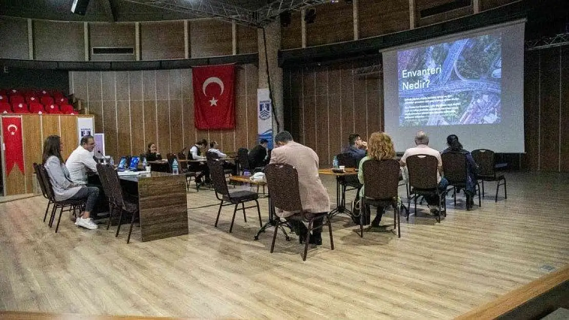 Belediye personellerine sera gazı envanteri eğitimi verildi