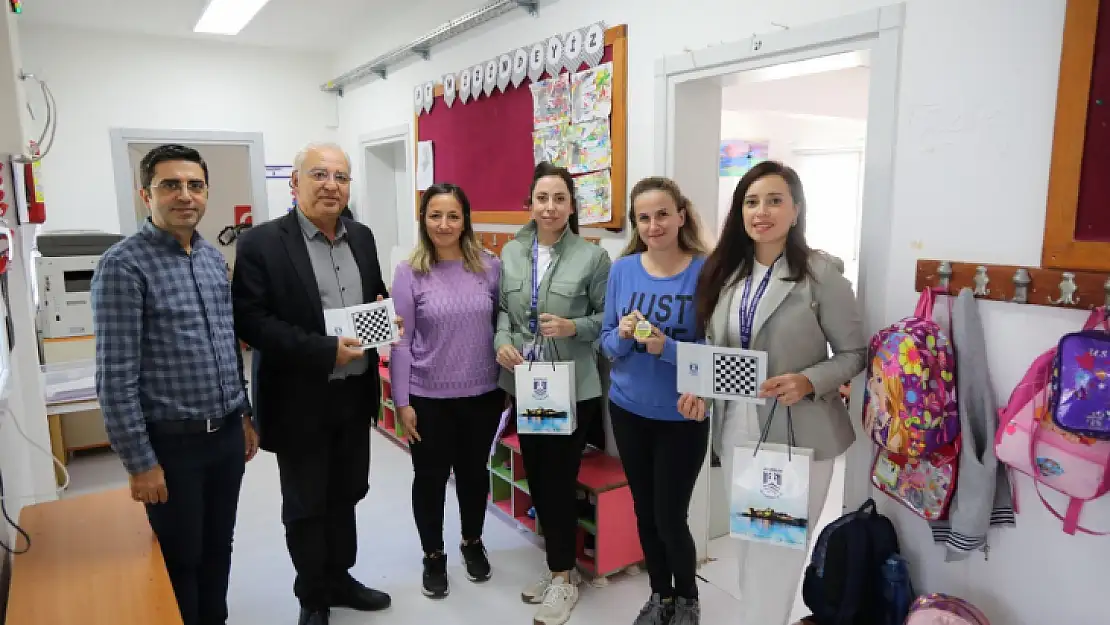 Belediyeden Anaokulu Öğrencilerine Hediye