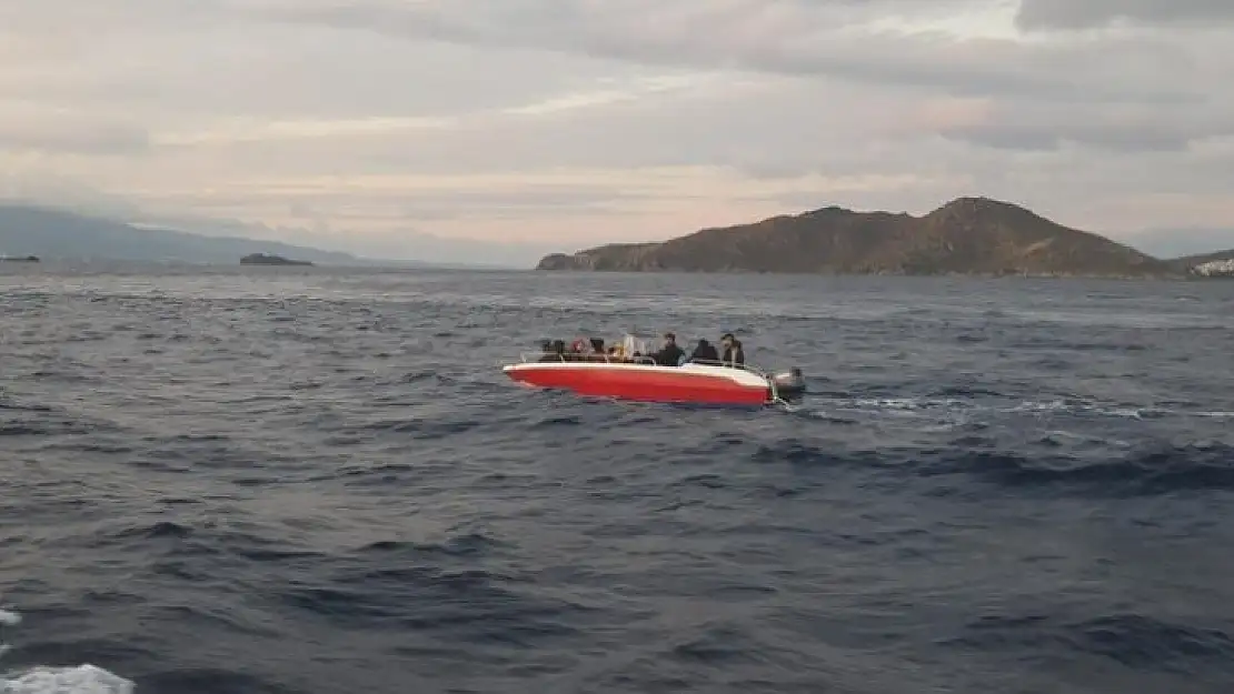 BODRUM'DA 39 DÜZENSİZ GÖÇMEN YAKALANDI