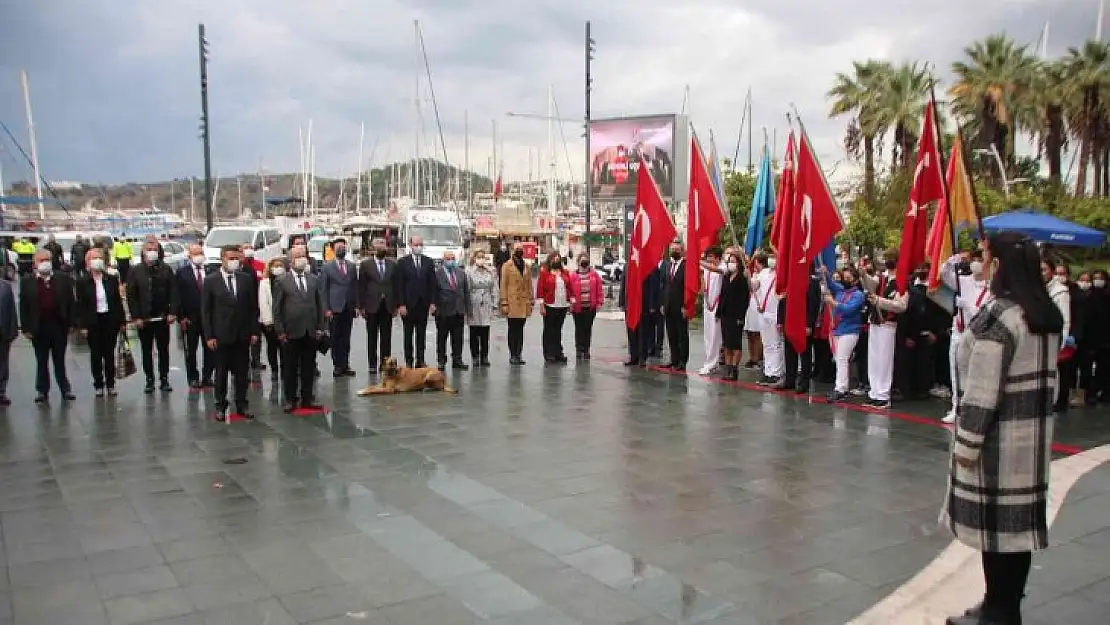 Bodrum'da Öğretmenler Günü kutlandı