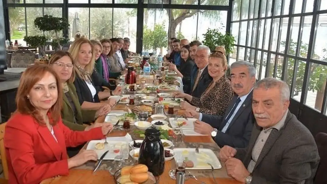 Bulut, Fethiye Basını ile kahvaltıda buluştu