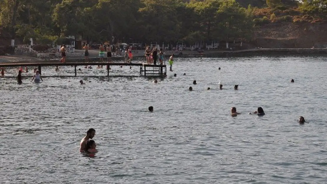 Büyük Samanlık plajında eylül yoğunluğu