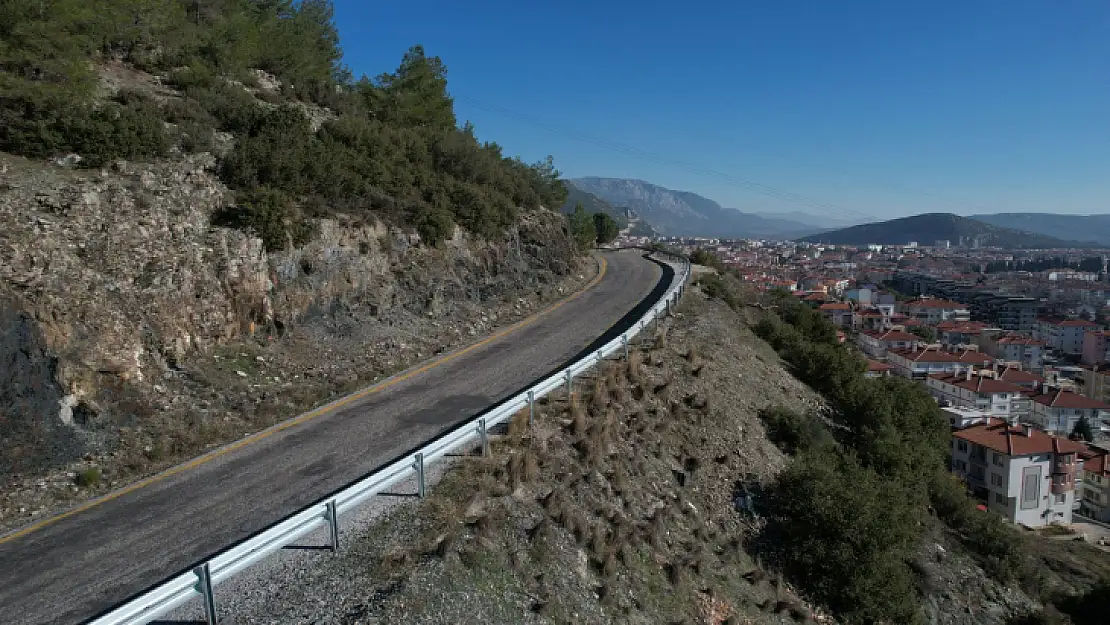 Büyükşehir'den Güvenli Yollar İçin 162 km Oto Korkuluk