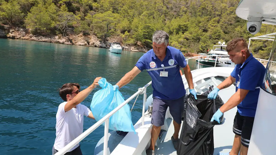 Büyükşehir Tekneleri Her gün Mavi Deniz için Demir Alıyor