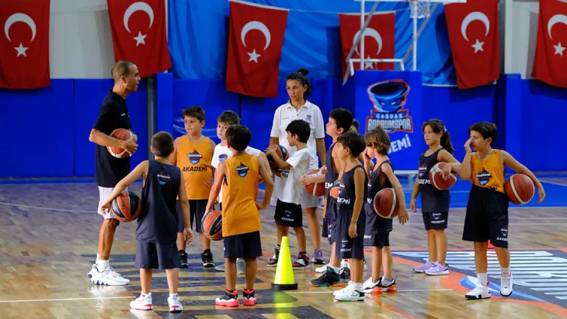 Çağdaş Bodrumspor'un altyapısı basketbolcu yetiştirmeye devam ediyor