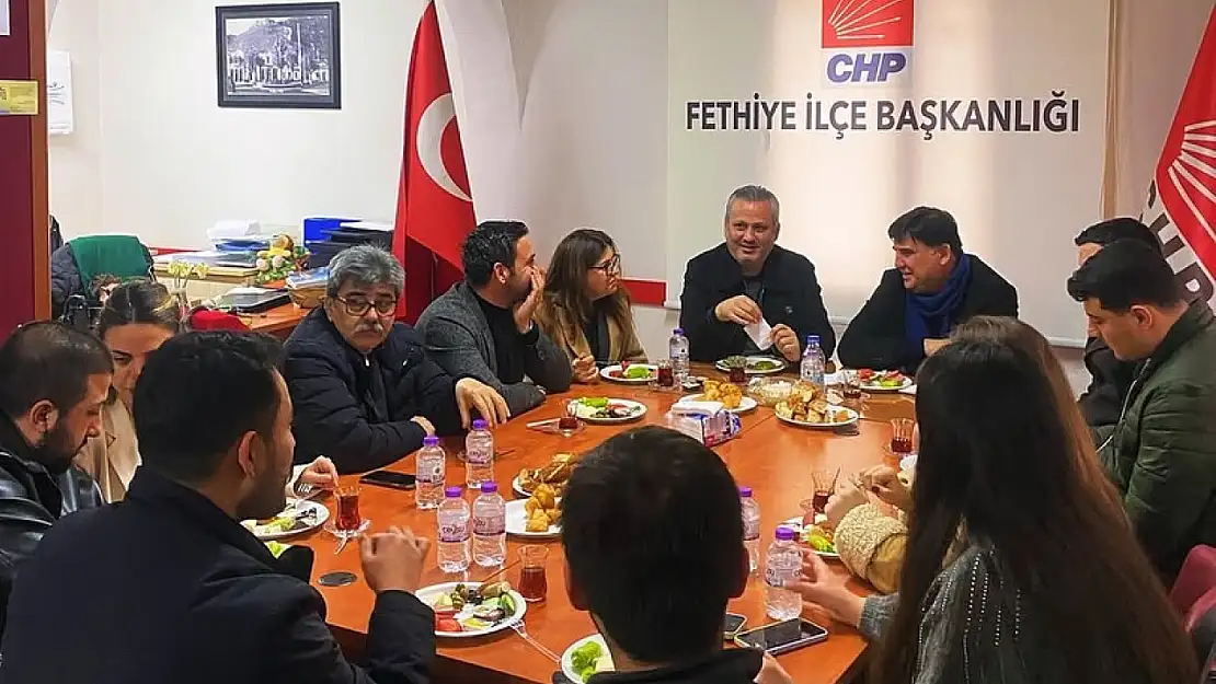 CHP Fethiye Gençlik Kolları'ndan Kahvaltılı Buluşma