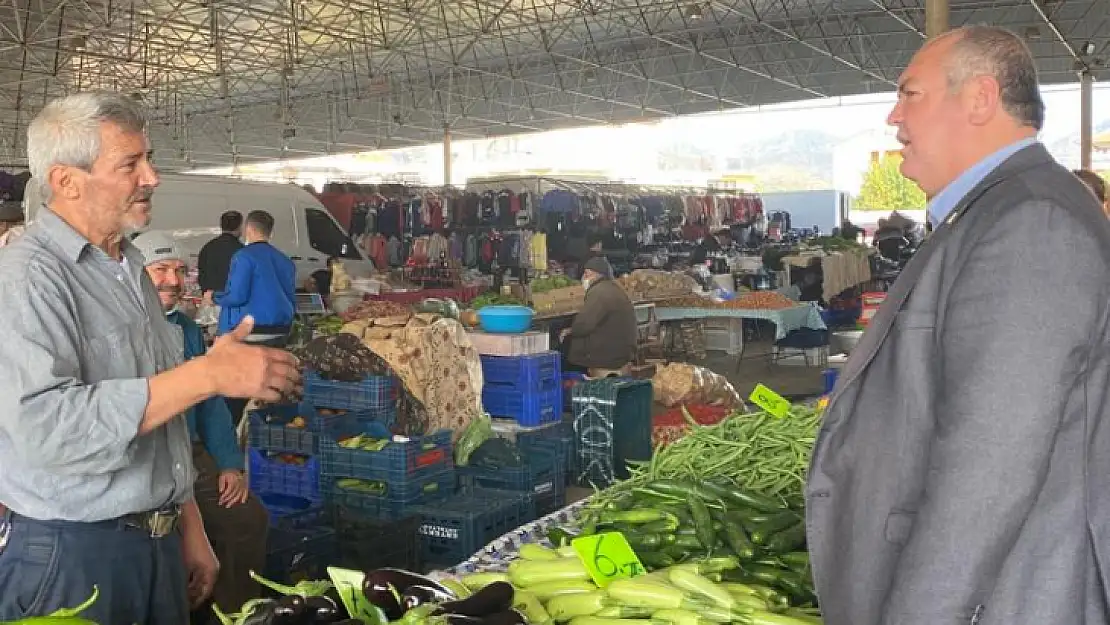 CHP'li Demir Pazar tezgâhı ziyaretinde