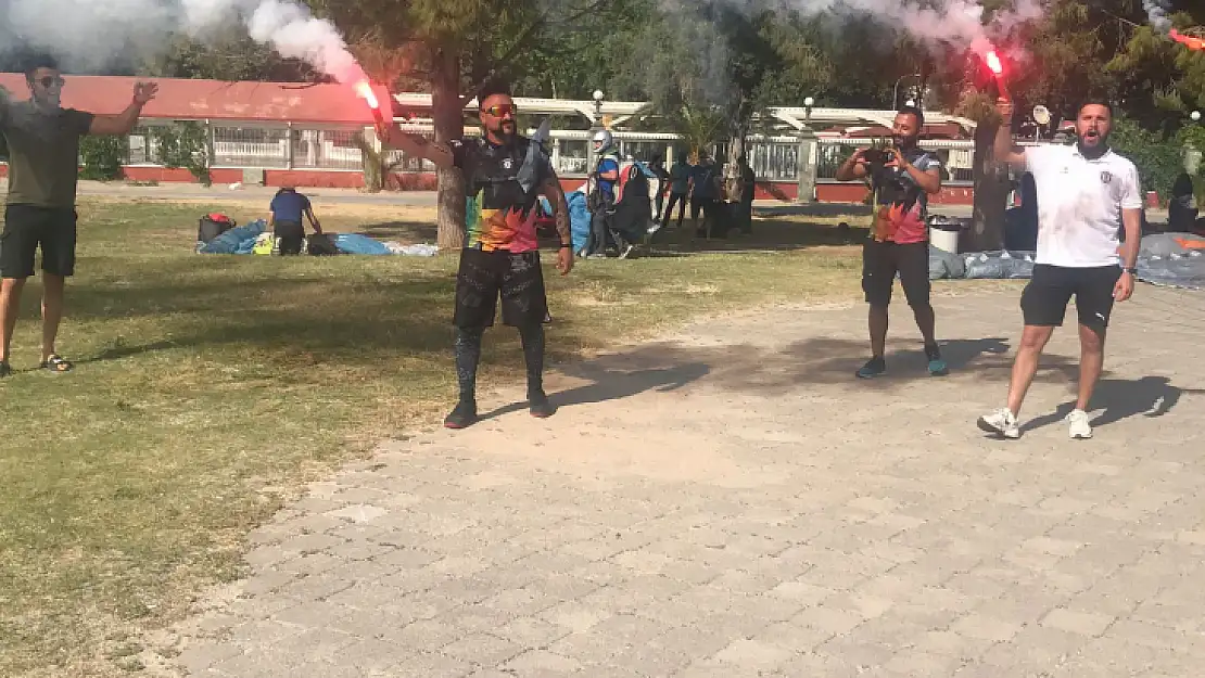 Çifte şampiyonluk kutlamasına Hayko Cepkin'de katıldı