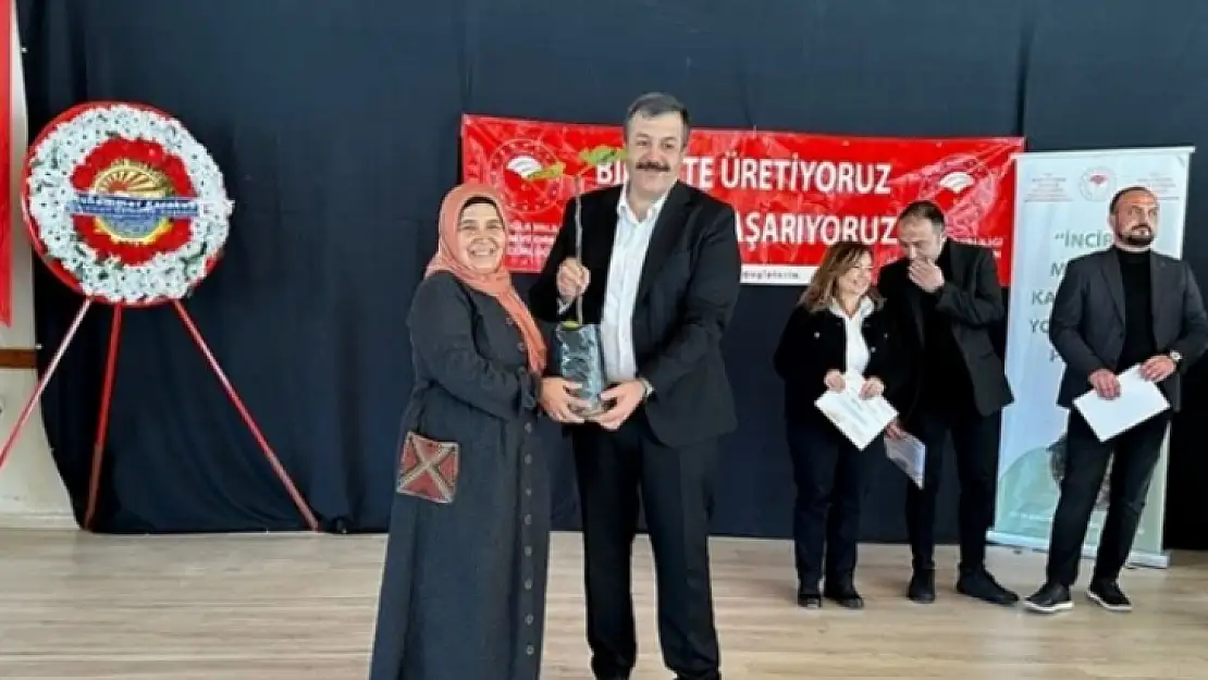 Dalaman'da incir fidanları dağıtıldı