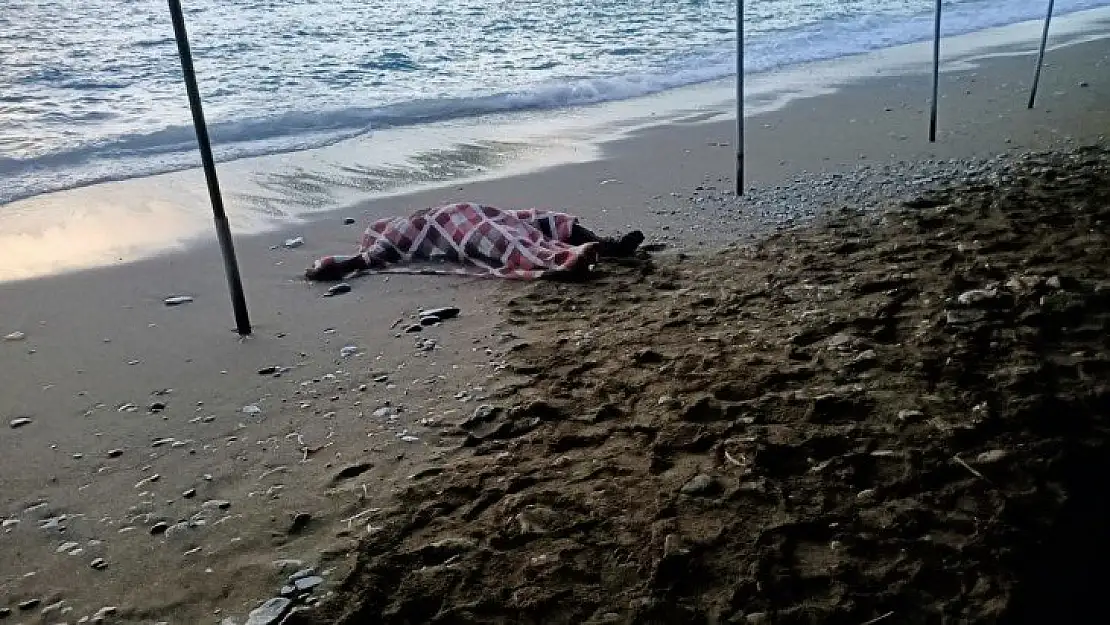 Datça'da kıyıya erkek cesedi vurdu