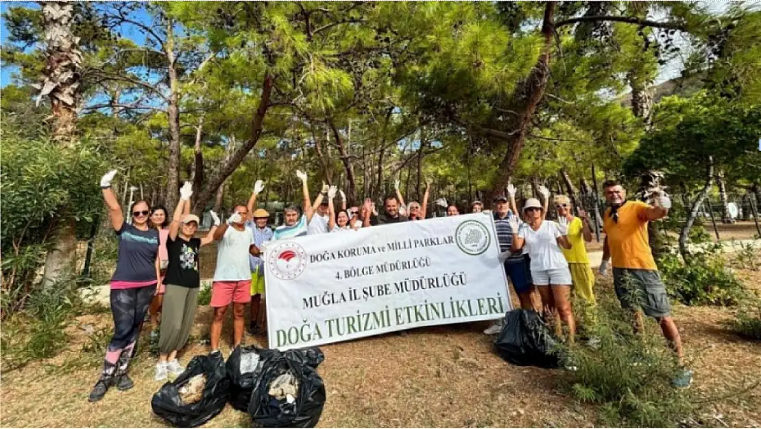 Datça Kovanlık Tabiat Parkı'nda doğa yürüyüşü ve çevre temizliği etkinliği düzenlendi