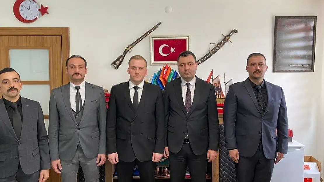 Demirel'den Ülkü Ocakları Genel Başkanına ziyaret