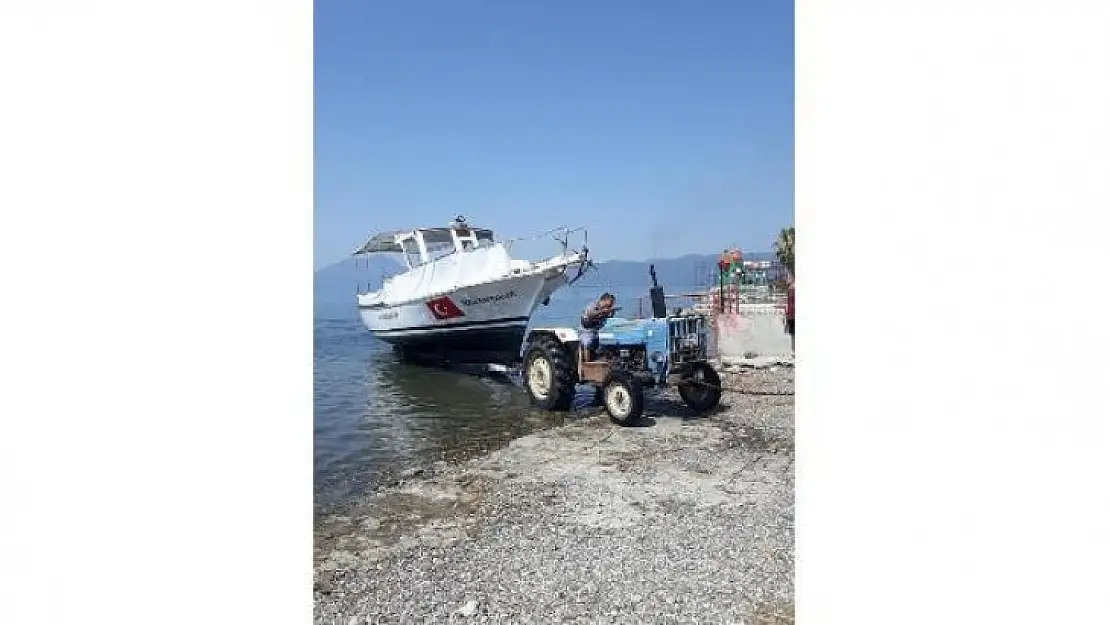 Eğitim sezonunu tamamlayan deniz araçları karaya çekildi