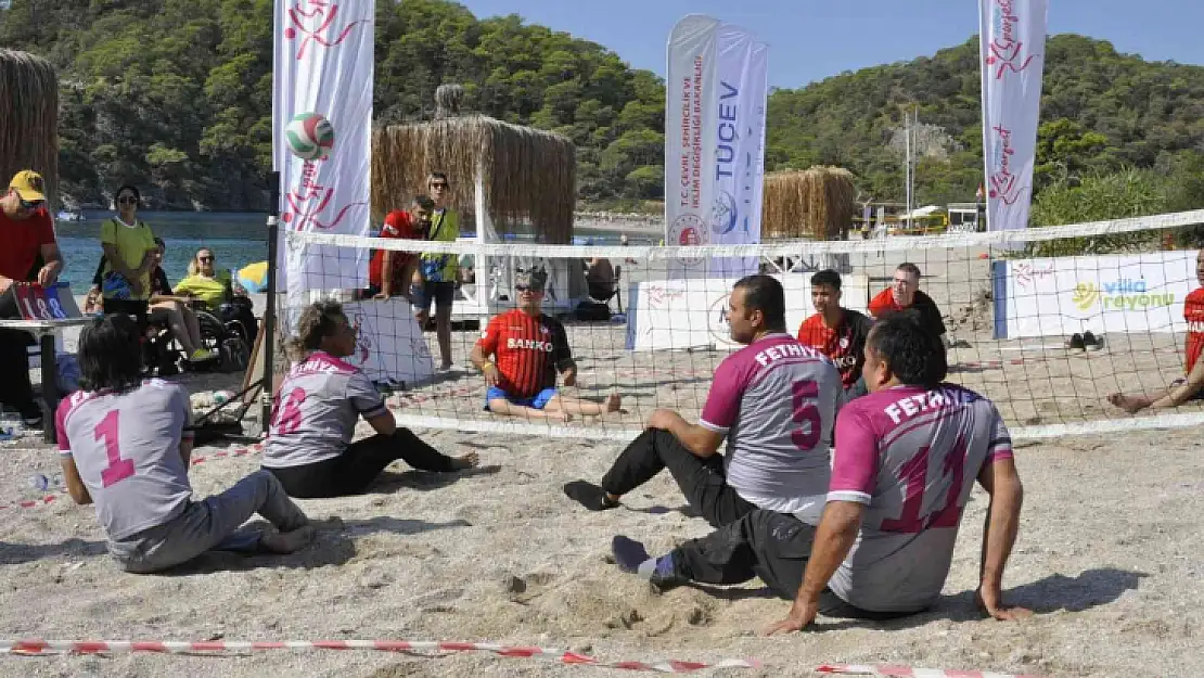 FETHİYE'DE 3. SPOR FESTİVALİ AÇIK SU YÜZME YARIŞI YAPILDI