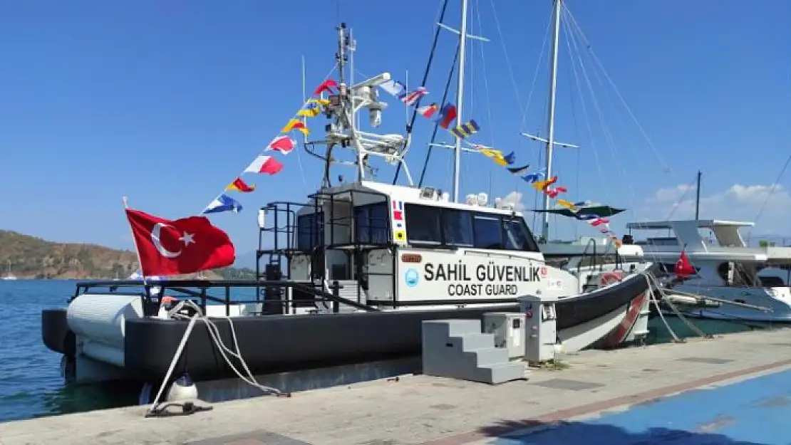 Fethiye'de Sahil Güvenlik Botu ziyaretçilerini ağırladı