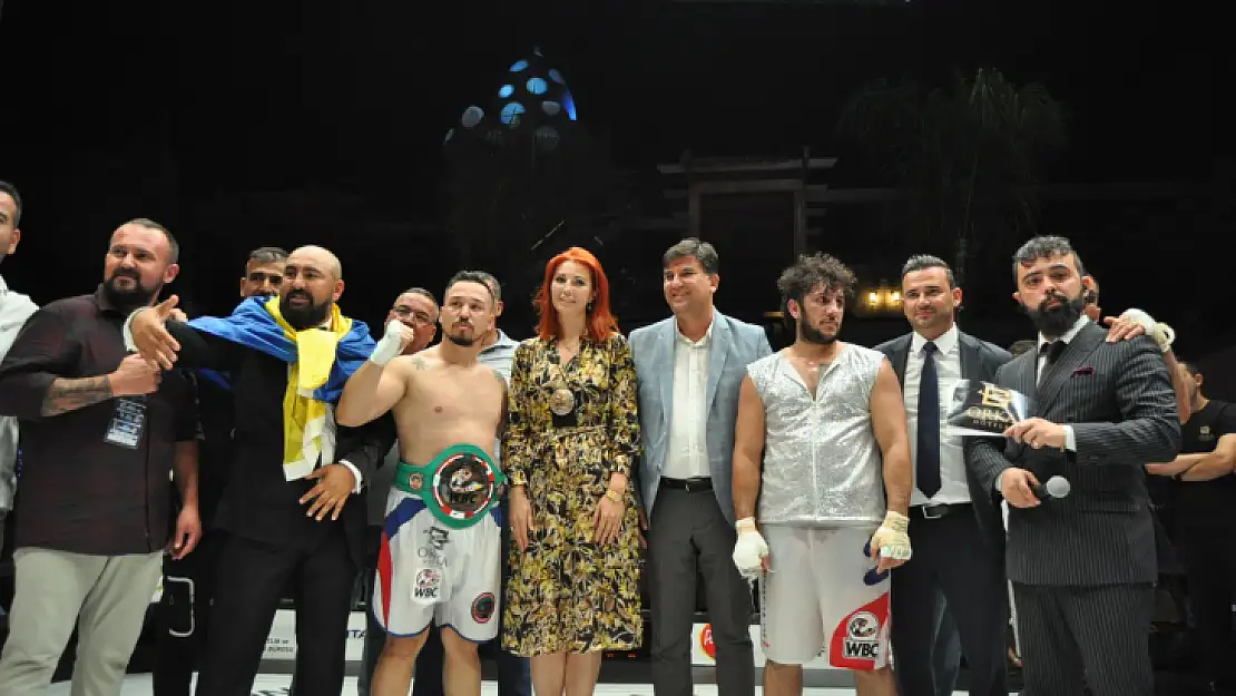 Fethiye WBC profesyonel boks gecesinde Kubilay Alcu gümüş kemeri kazandı