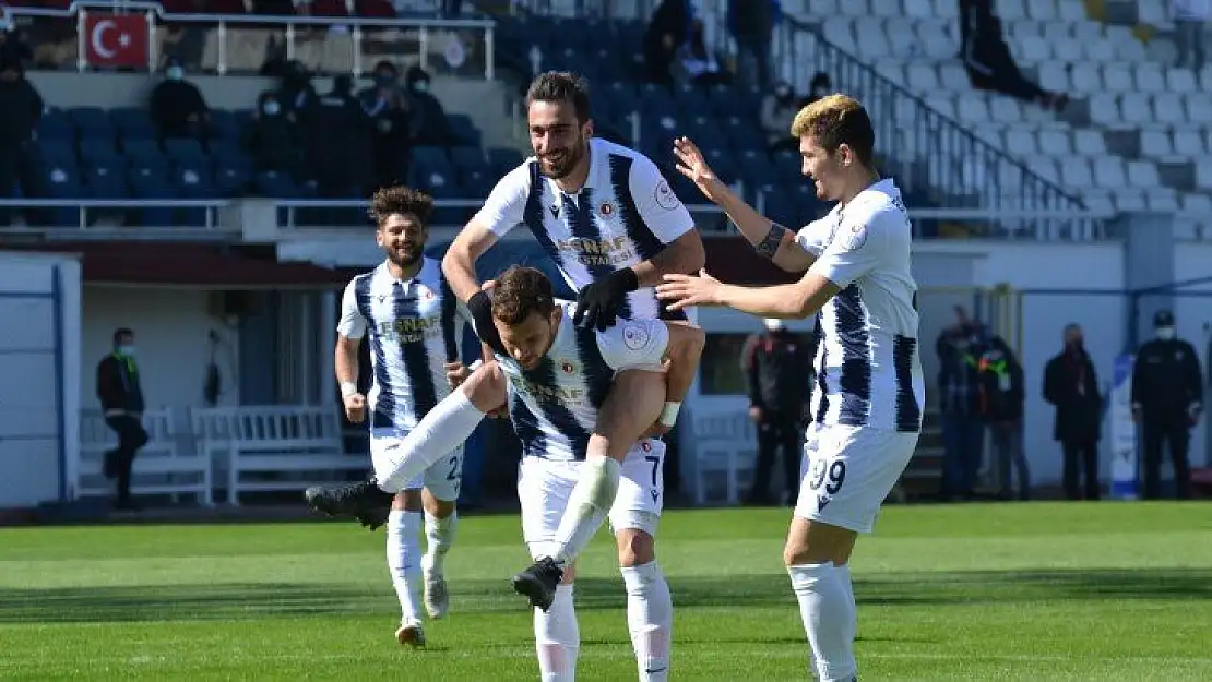 Fethiyespor'da Anıl Gir, krallığa koşuyor