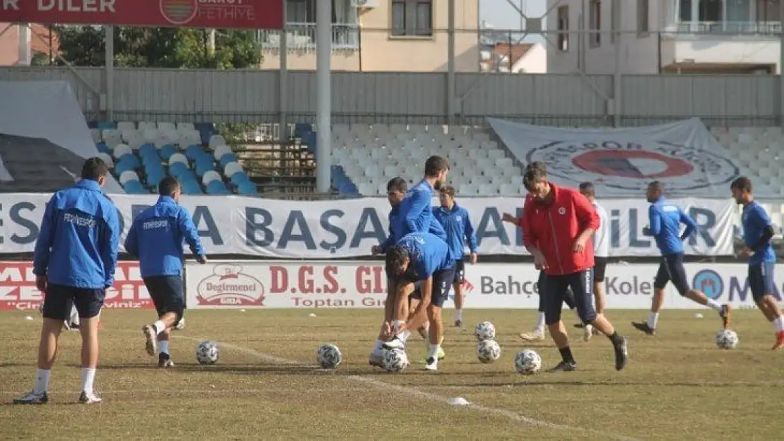 Fethiyespor'da hazırlıklar devam ediyor