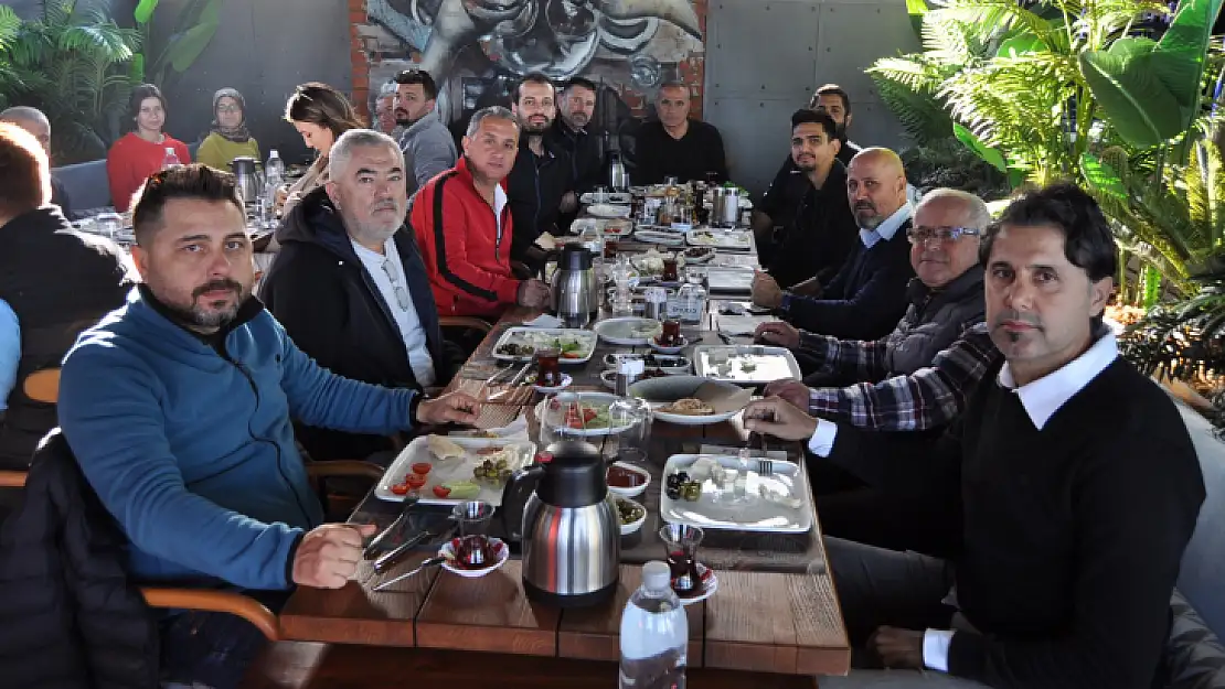 Futbol Akademisi kahvaltıda buluştu