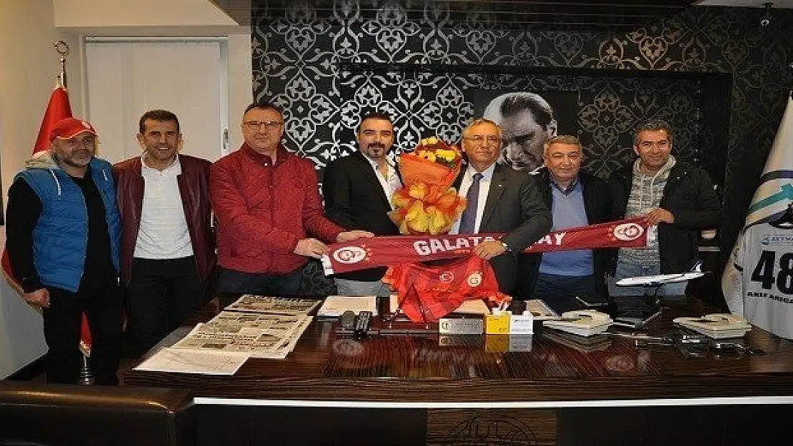 Galatasaray Taraftarlarından Arıcan'a Ziyaret