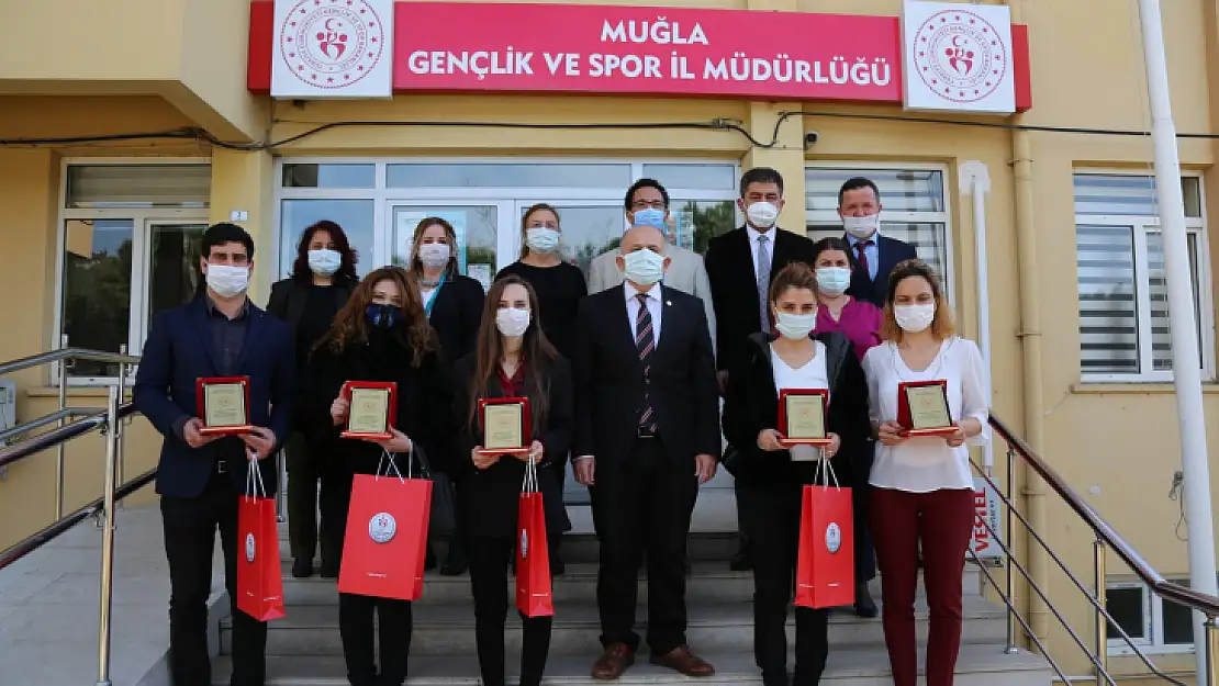 Gençlik ve Spor İl Müdürlüğü personelleri yeni görevlerine uğurlandı