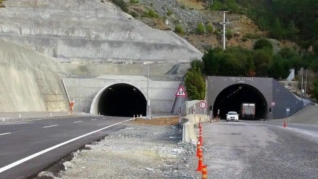 GÖCEK TÜNELİNE 50 KURUŞ İLA 2 LİRA ARASINDA ZAM YAPILDI