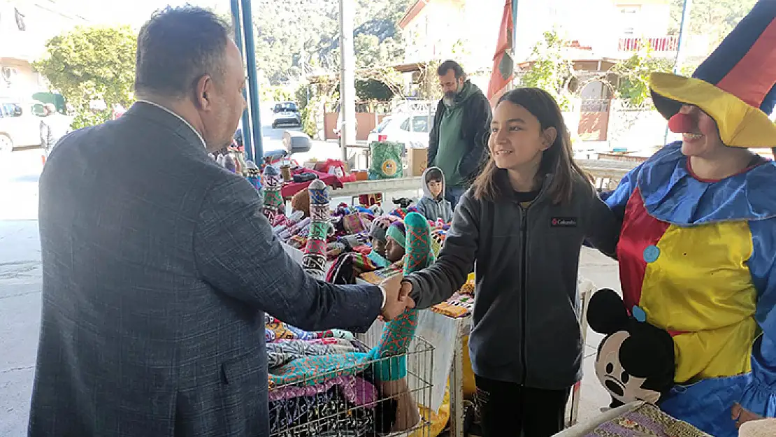 Gökova Mahallesinde 2'inci El Pazarı Açıldı