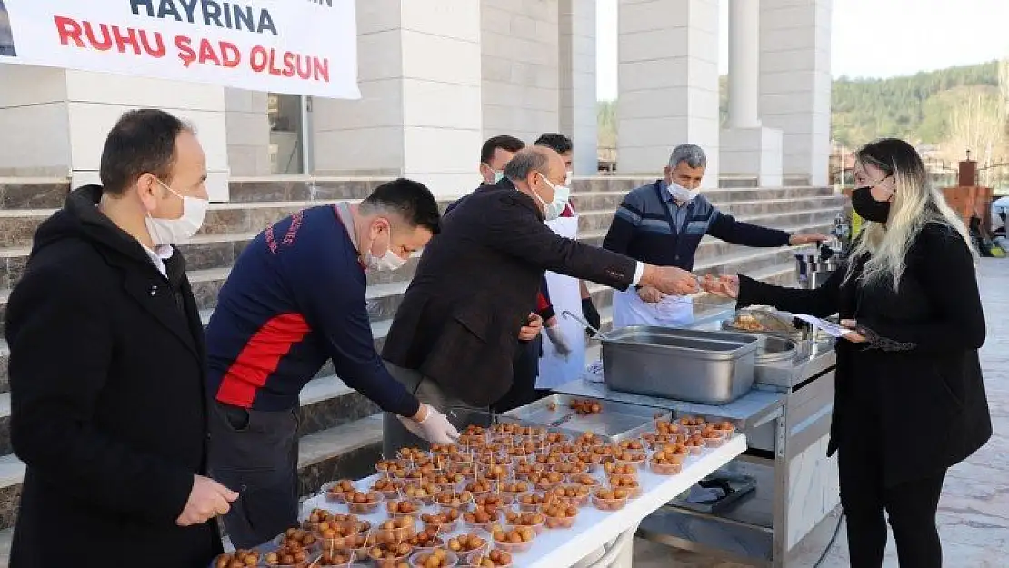 İsmail Akkaya için lokma dağıtıldı 