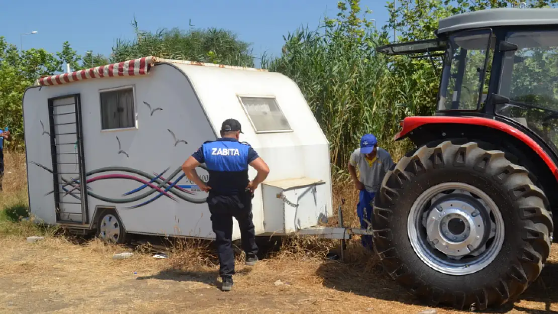 İzinsiz Kurulan Karavanlar Kaldırıldı 