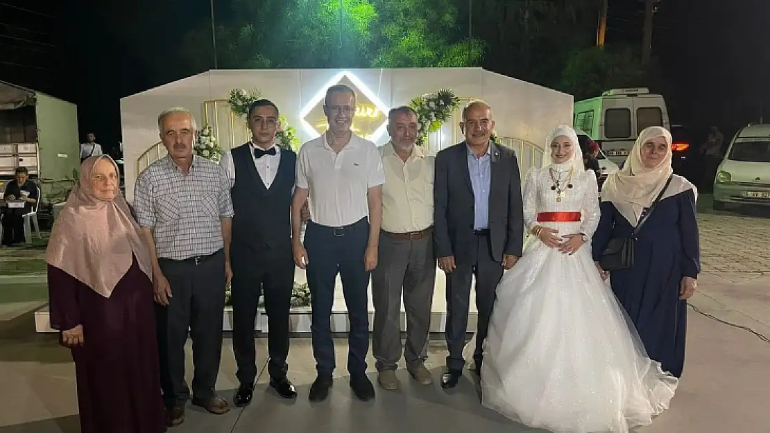 Kaymakam Ertaş, Şehit Kardeşinin Düğününe Katıldı