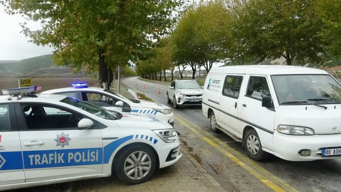 Kazaları önlemek amacıyla radar uygulaması yapıldı