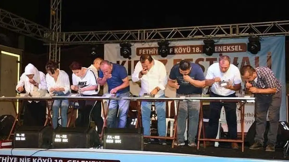 KİRAZ FESTİVALİ'NDEN RENKLİ GÖRÜNTÜLER