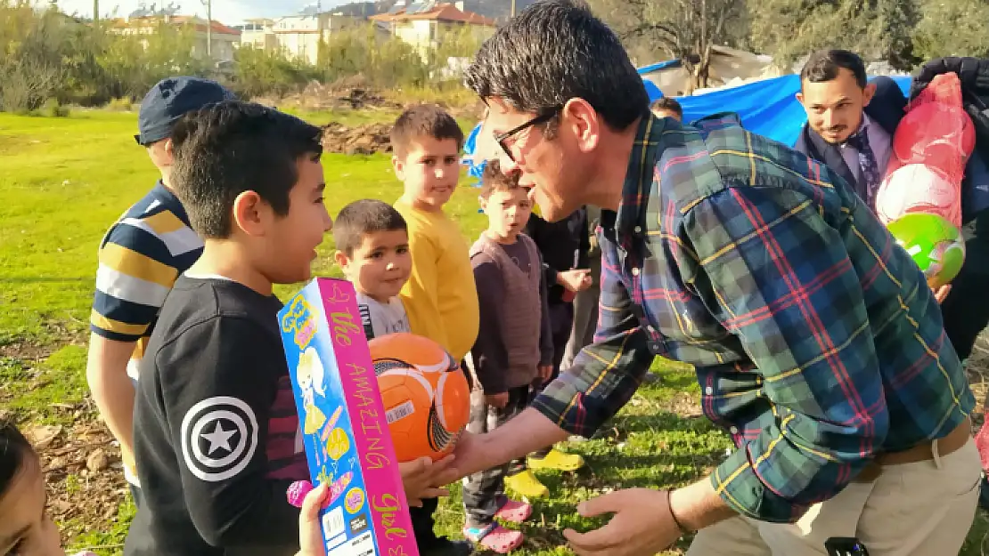 Kökten'i Tezahüratlarla Karşıladılar