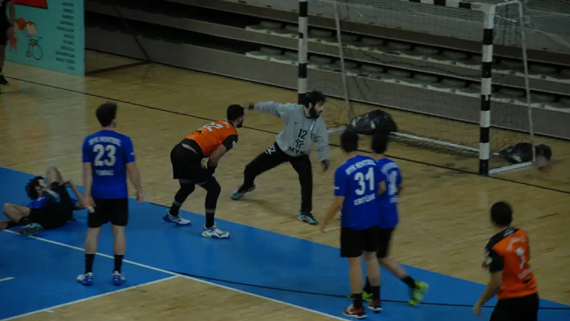 Köyceğiz Belediye MYK Hentbol'u 39 – 30'la geçti