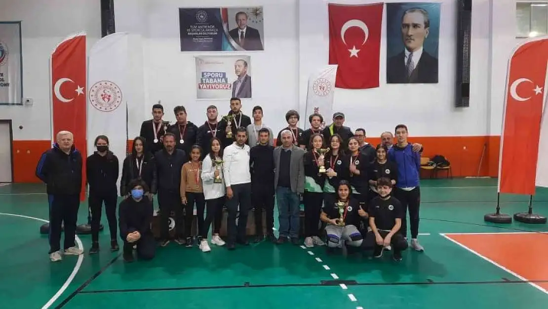 Köyceğiz'de düzenlenen Floor Curling müsabakaları sona erdi