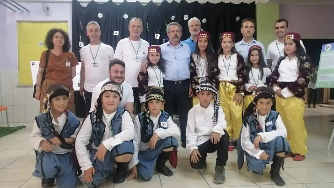 Köyceğiz'de öğrenciler bilimsel çalışmalarını sergiledi