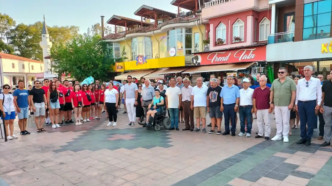 Köyceğiz'de Plaj Hentbol Turnuvası gösteri maçı ile başladı