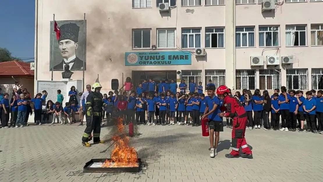 Köyceğiz'de yangın anı ve söndürme tatbikatı yapıldı